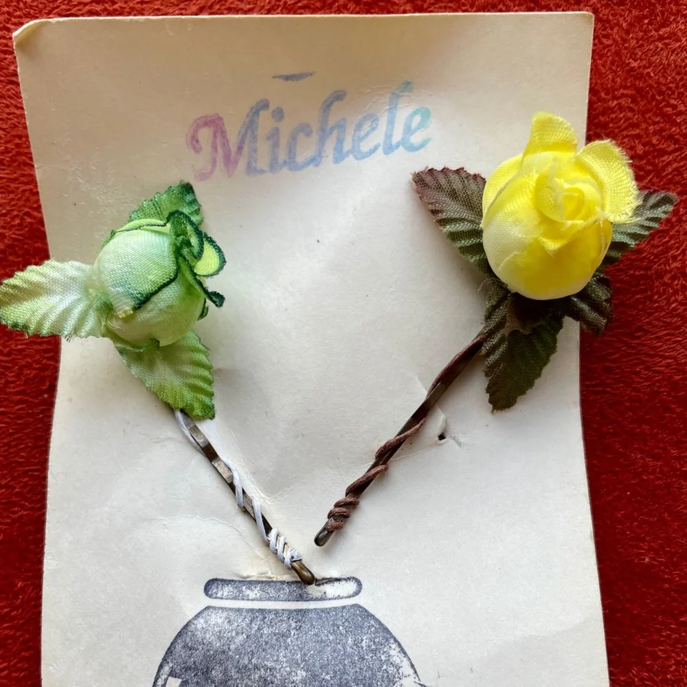 Handmade NWT Fabric Floral ROSES HAIR PINS